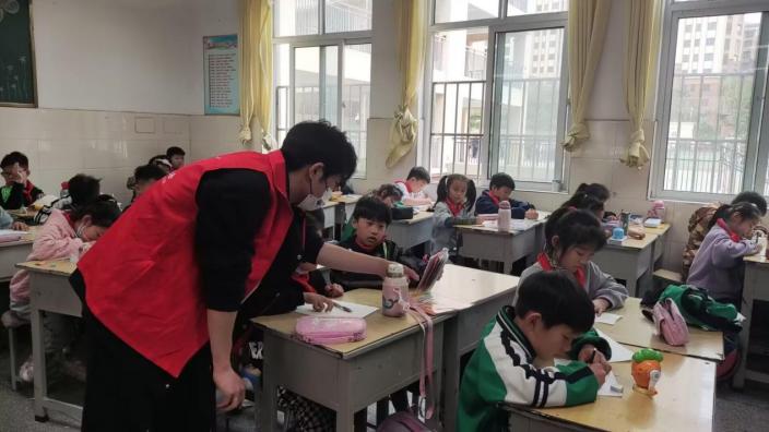 91e17513cd0e45b99e8fc7c2bf6b91ef.jpg 91e17513cd0e45b99e8fc7c2bf6b91ef.jpg