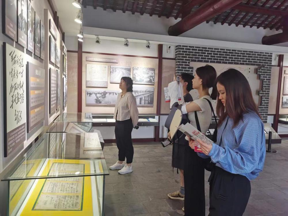 f043ae2a360c407b8384d8a7adfbf903.jpg f043ae2a360c407b8384d8a7adfbf903.jpg