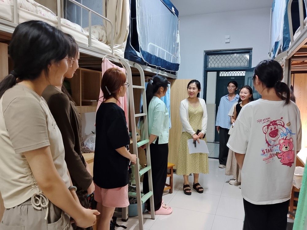 9233ed8fe43744c998a4733bff9a80e8.jpg 9233ed8fe43744c998a4733bff9a80e8.jpg